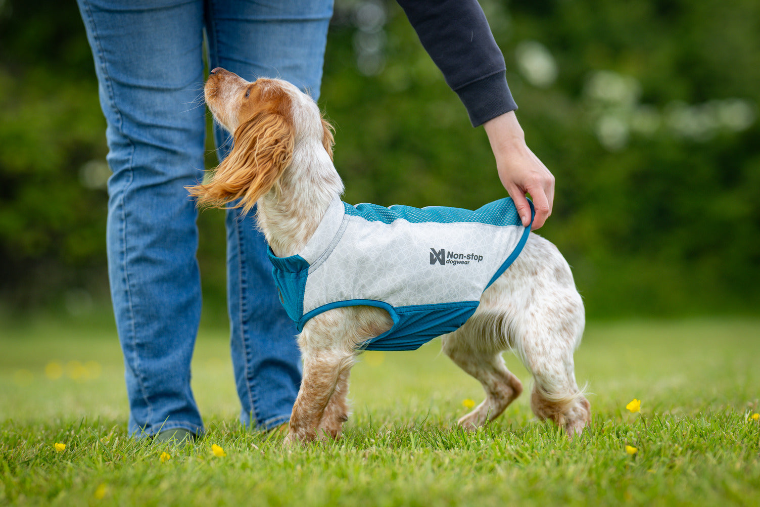 Cooling pull-on vest