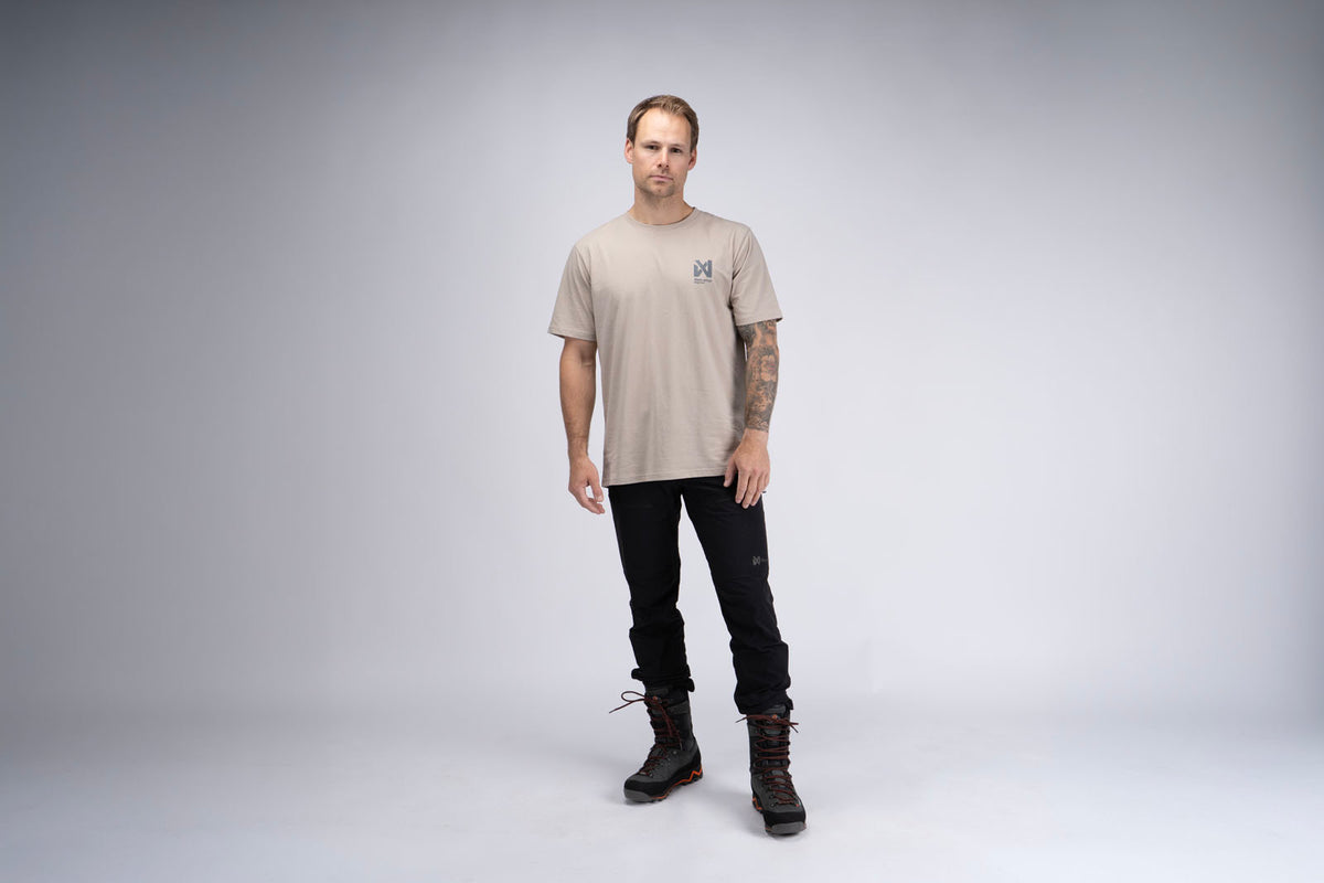 Unleash the adventure t-shirt men's