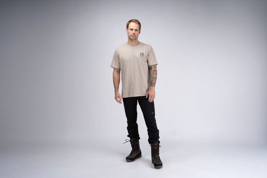 Unleash the adventure t-shirt men's