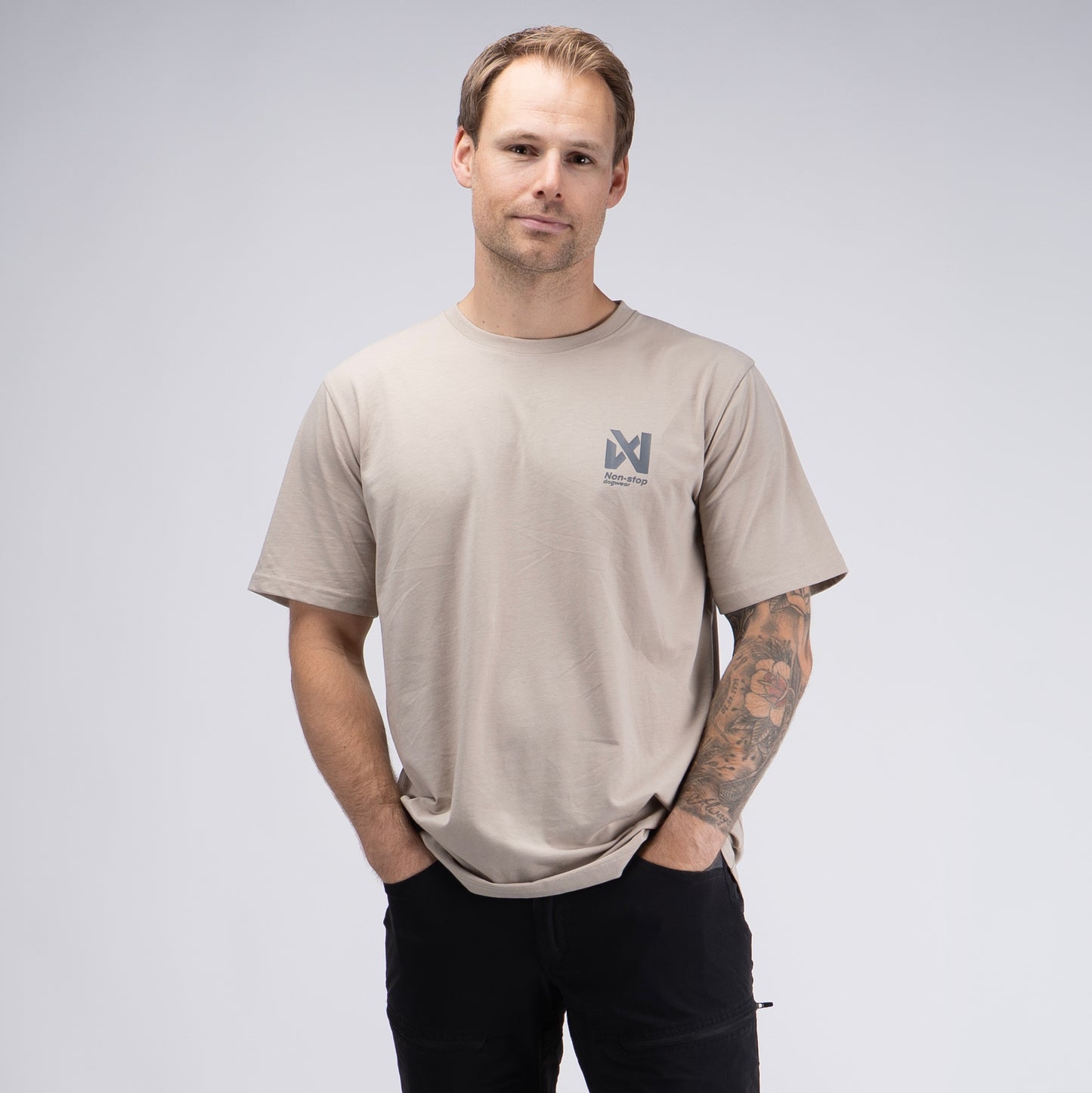 Unleash the adventure t-shirt men's