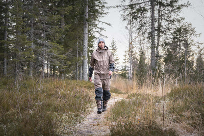 Arctic shell bib pants (3)